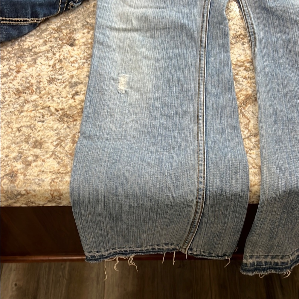 American Eagle Outfitters Light Blue Boot Cut Jeans - Picture 4 of 10